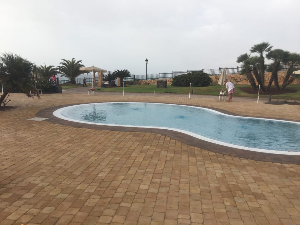 Pool R2 Pajara Beach