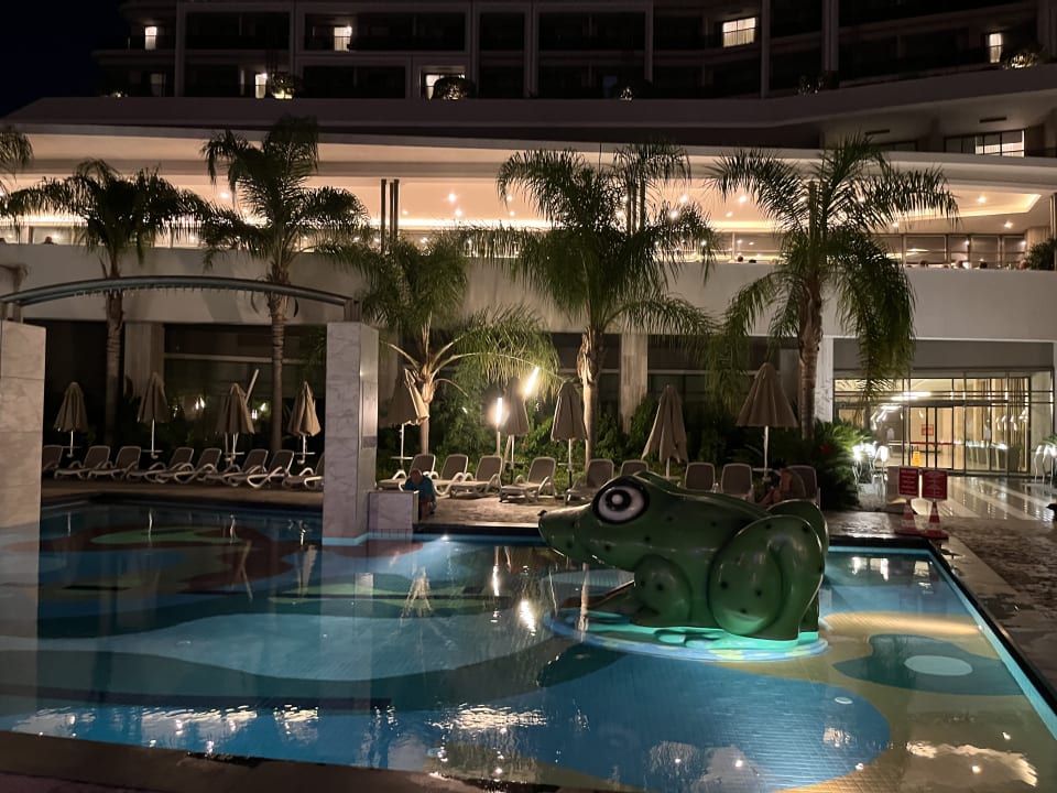 Pool The Sense Deluxe Hotel