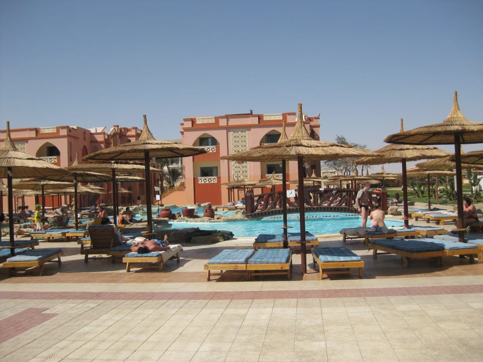 Hauptpool der aufgewärmt wird Pickalbatros Aqua Park Resort - Hurghada