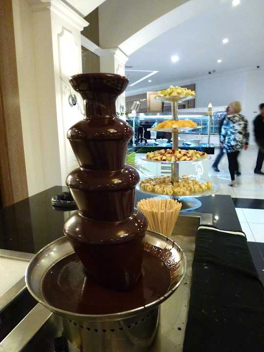 Lecker: Schokobrunnen Hotel Delphin Imperial