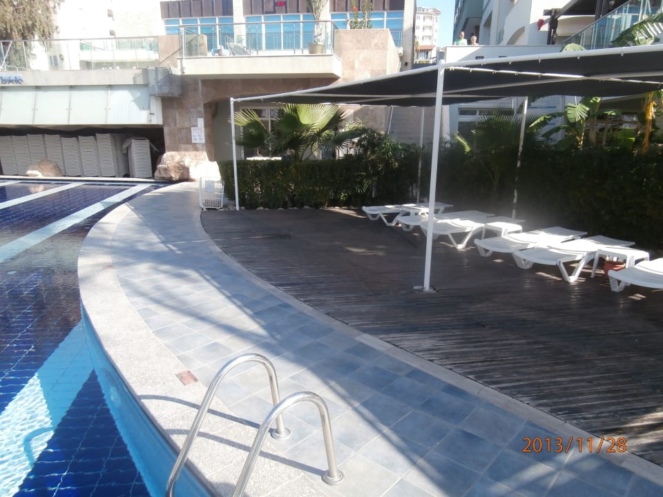 Genug Liegen Sealife Buket Resort & Beach