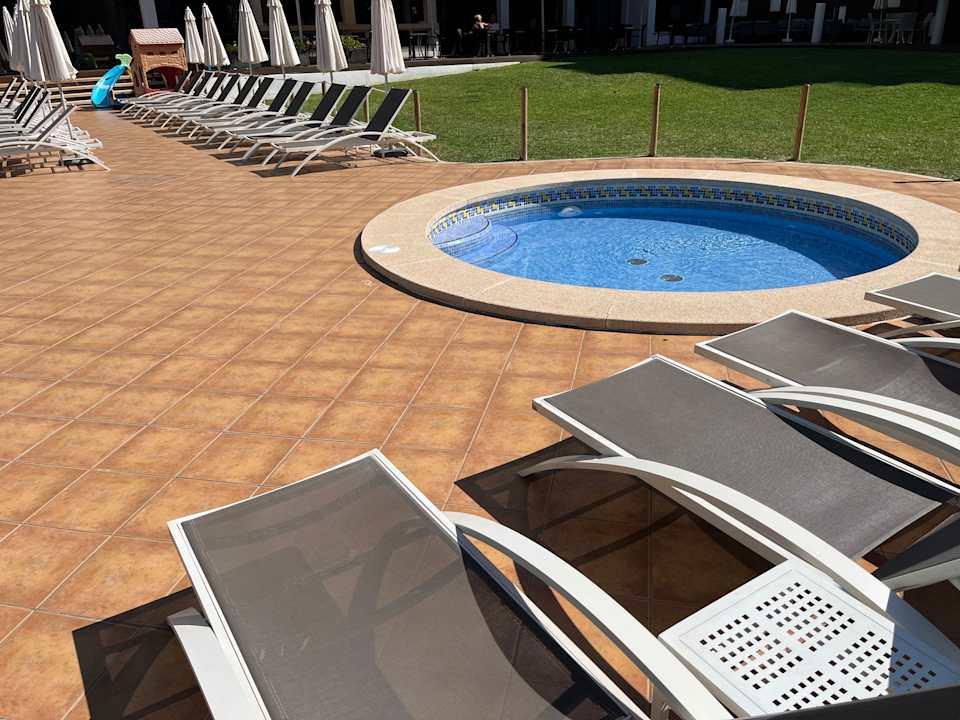 Pool Hotel Luxor