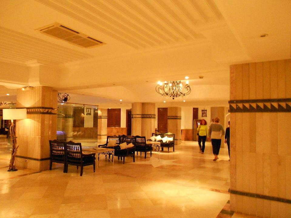 Lobby Alassio Hotel and Thalasso