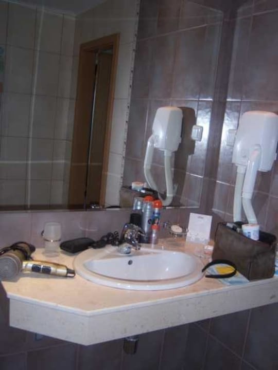 Bad, riesig und große Dusche HVD Viva Club Hotel