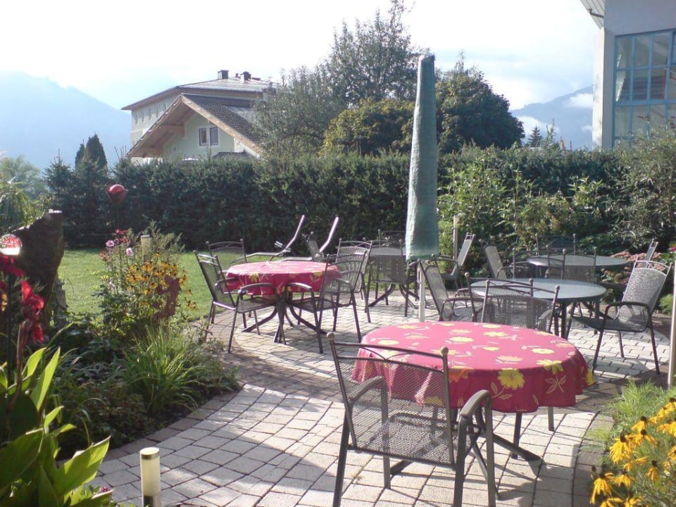 Nett eingerichteter Gartenbereich das zellersee