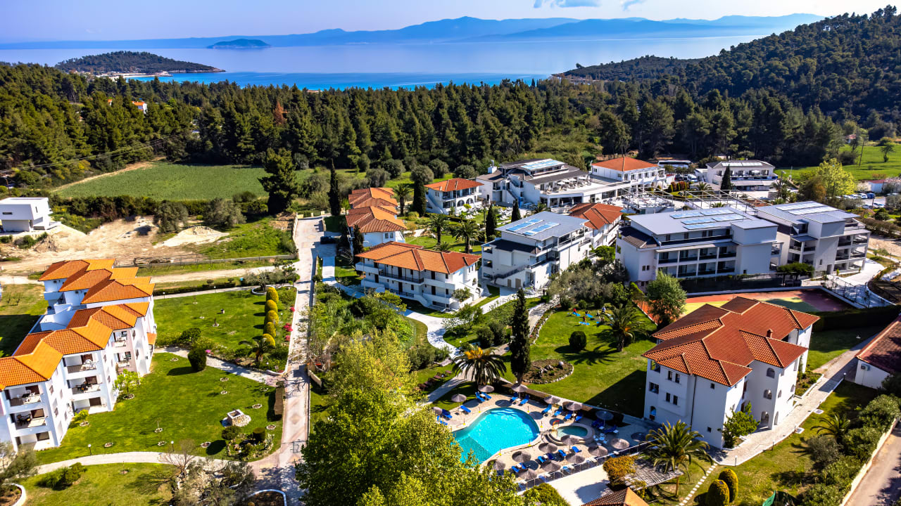 Außenansicht Hotel Chrousso Village