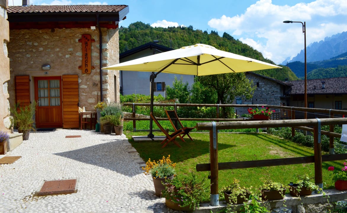 Garten Sonnenschirm und Liegestühle B&B Arlanch 8