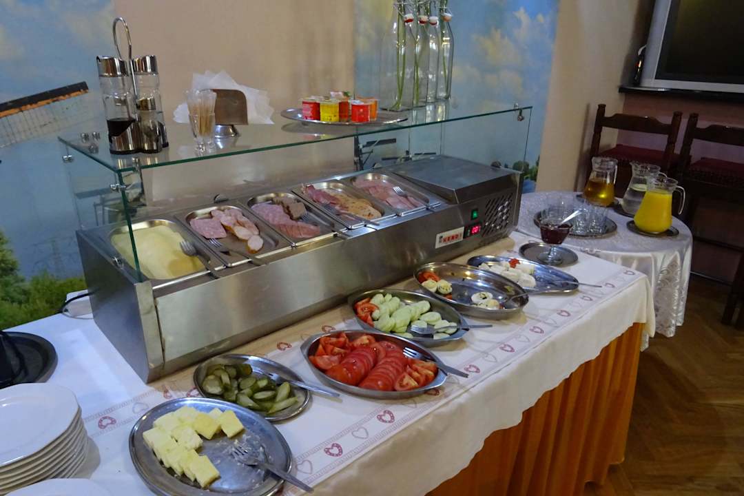 Frühstücksbüffet Hotel żuławy