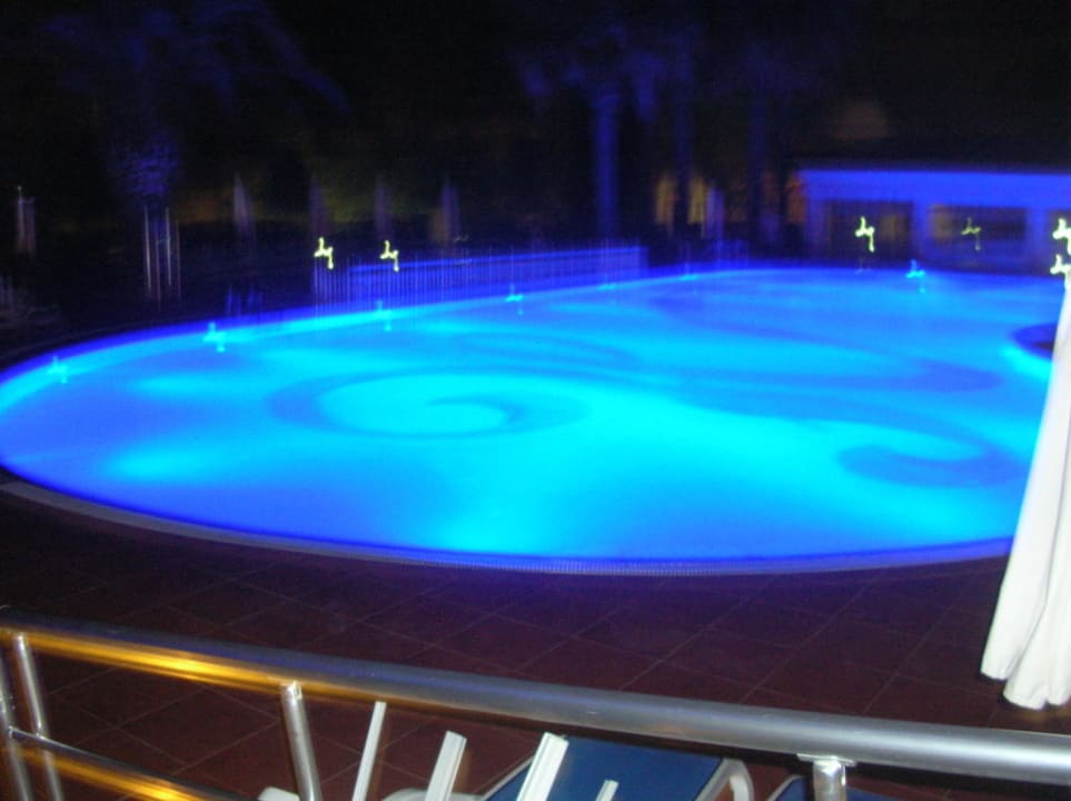 Pool bei Nacht  Seher Kumköy Star Resort & Spa