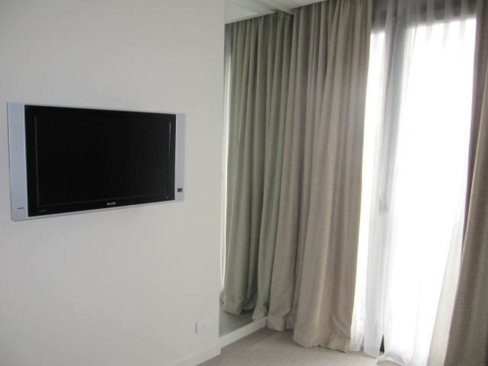 Flatscreen im Schlafzimmer Radisson Blu Hotel Milan