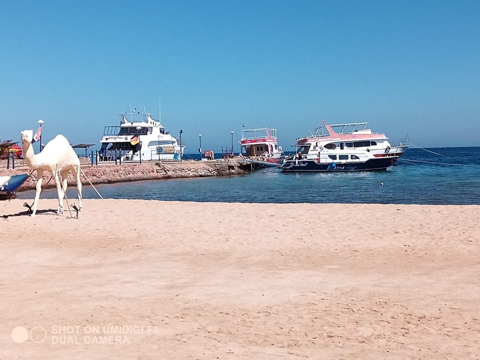Strand Menaville Safaga