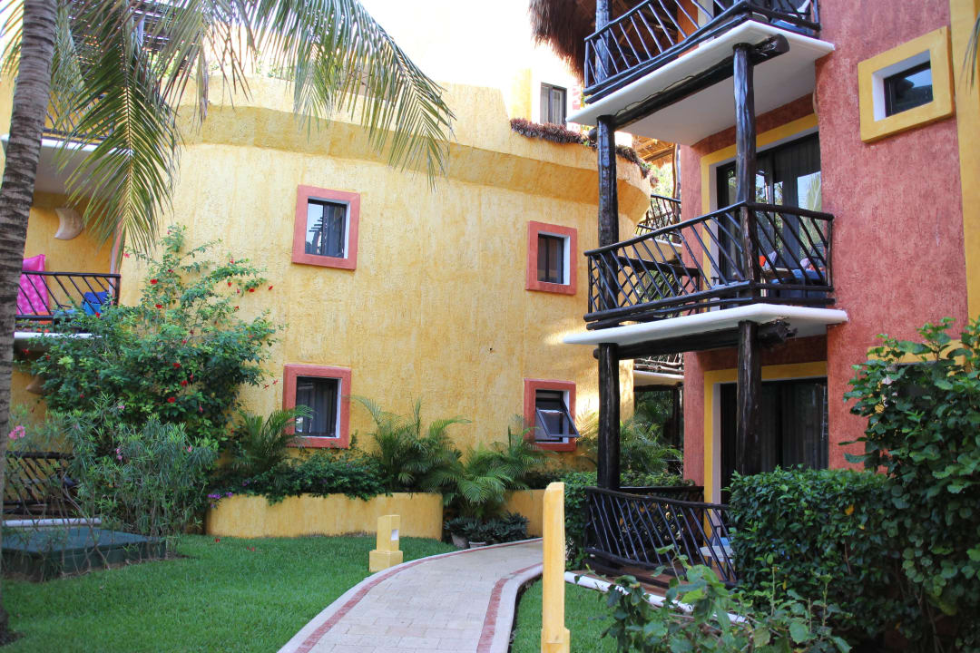 Zweistöckige Gebäude Garten The Reef Playacar