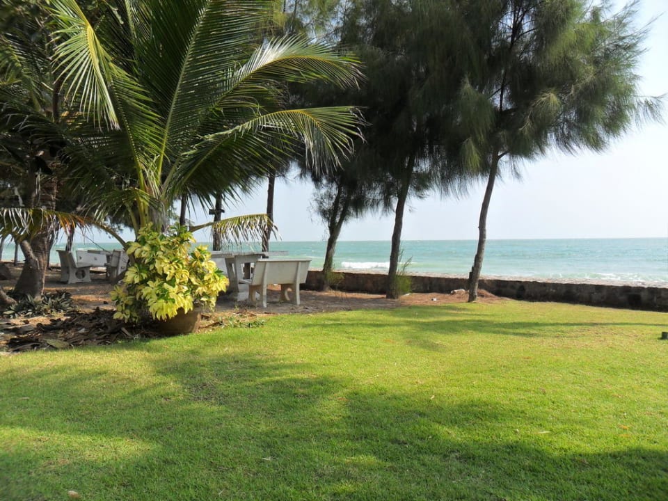 Rasen am Strand Hotel Grand Pacific Sovereign Resort & Spa