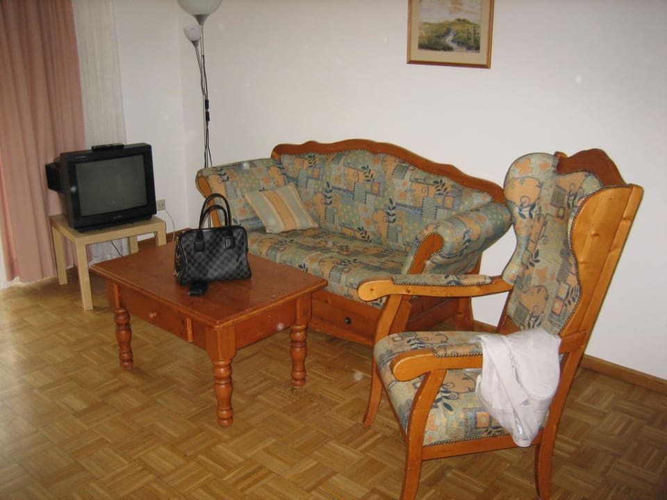 Moderne Sitzgruppe mit high-tech TV Kursana Residenz