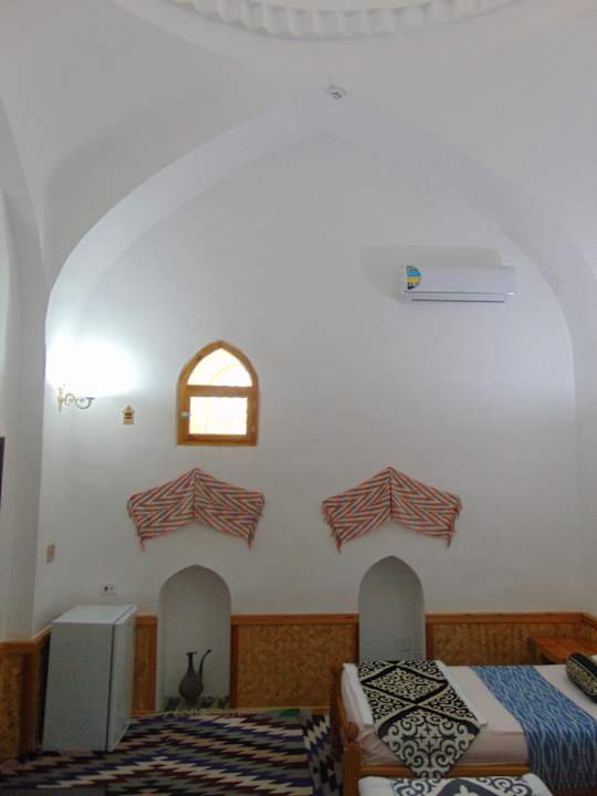 Zimmer Madrasah Polvon-Qori Boutique