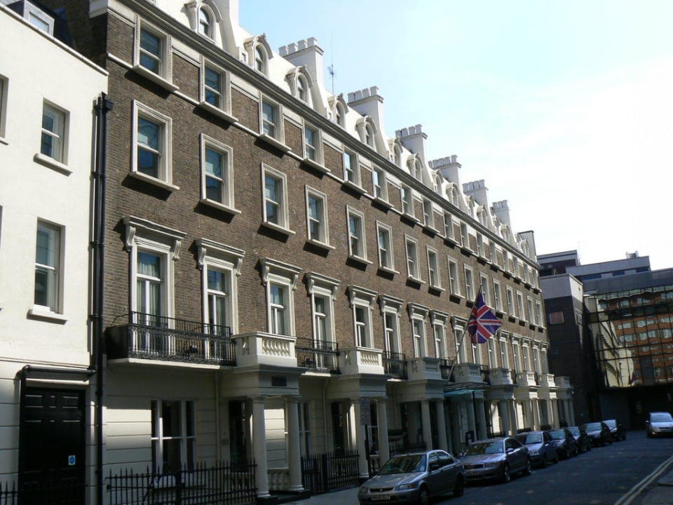 Straßenansicht des Hotels Radisson Blu Edwardian Sussex Hotel