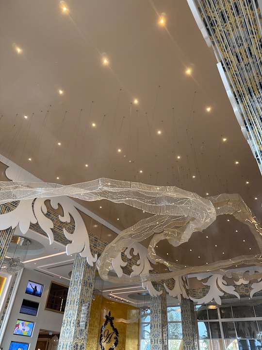 Außenansicht Azura Deluxe Resort & Spa Hotel