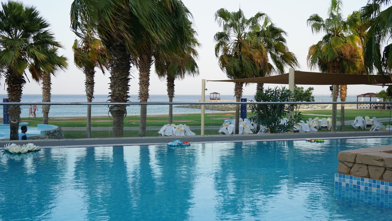 Pool Radisson Blu Resort Fujairah