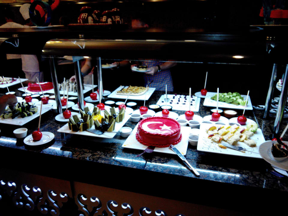 Dessert Dream World Resort & Spa