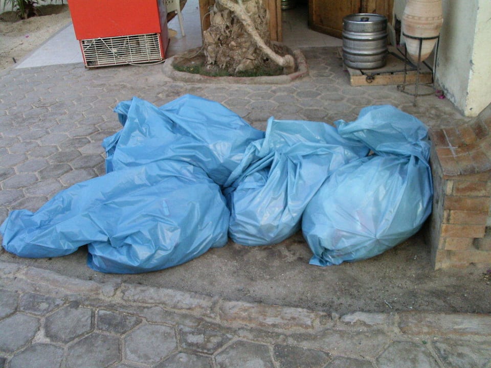 Abfallsäcke Brayka Bay Resort