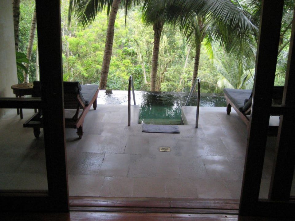 Plungepool bei Fitnesscenter Four Seasons Resort Bali at Sayan
