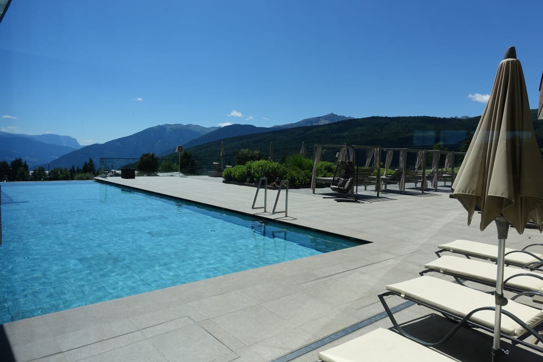 Pool SONNENBERG | Panorama Dolomites Wellbeing