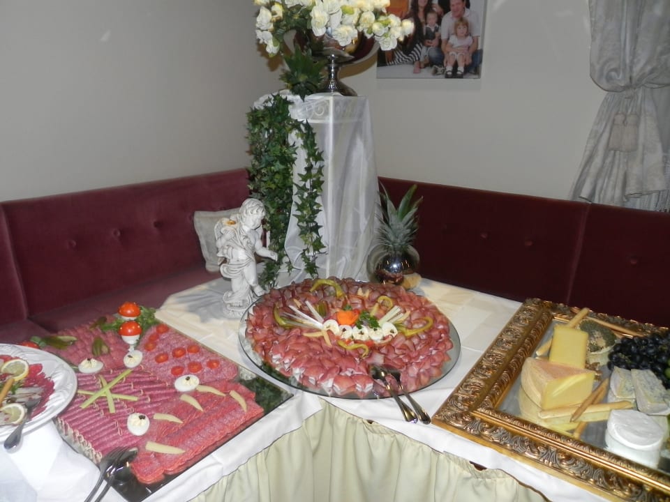 Sylvesterbuffet 2012-13 Hotel Sonnhof