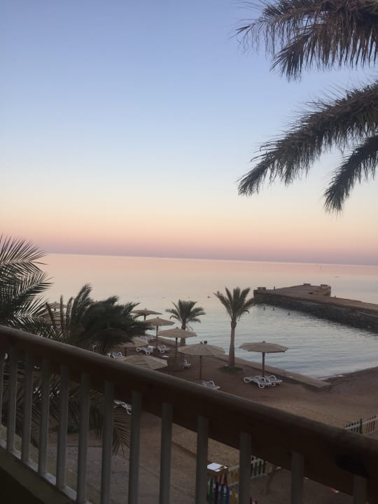 Strand Palm Beach Resort