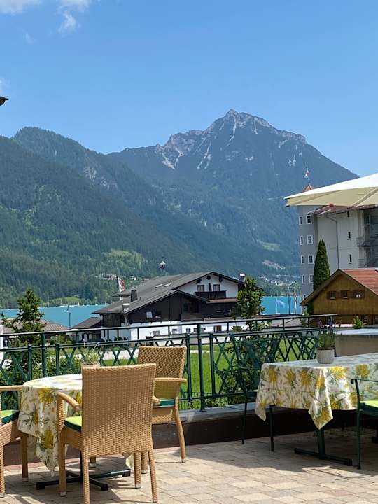 Ausblick Das Karwendel - Ihr Wellness Zuhause am Achensee