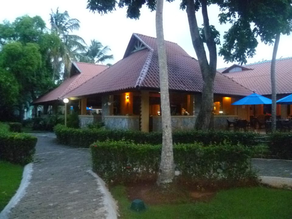 Offenes Restaurant ohne Fenster Wyndham Alltra Samana