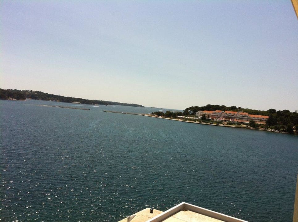 Ausblick zur Badeinsel BO Hotel Palazzo