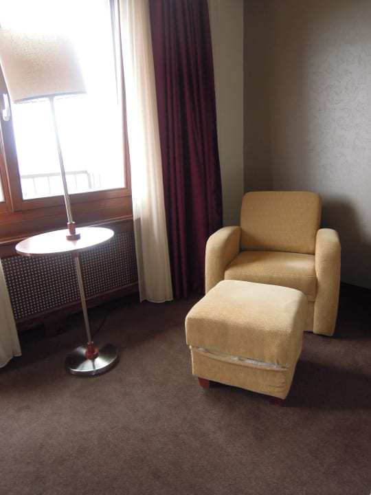 Der verschmutzte Fauteuil im Zimmer 203 Caramell Premium Resort