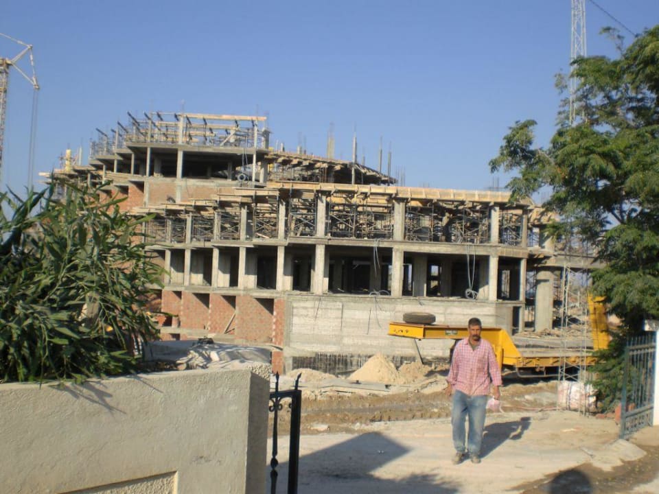 Aktuelle Baustelle Ende Juni08 Hotel Coralia Jawhara Palm Beach