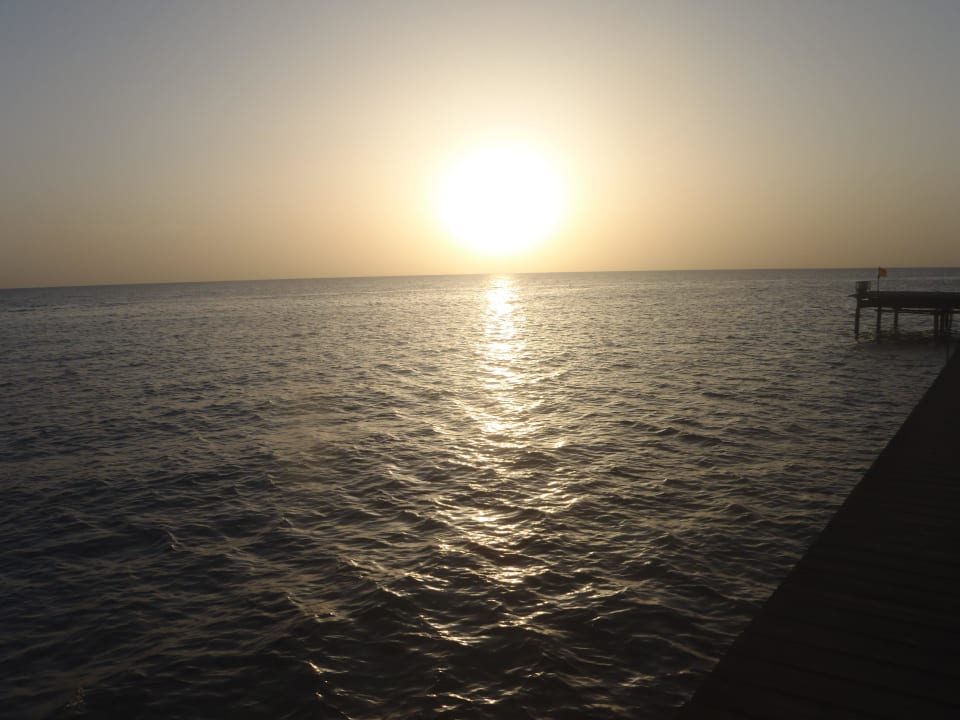 Sonnenaufgang Three Corners Sea Beach Resort