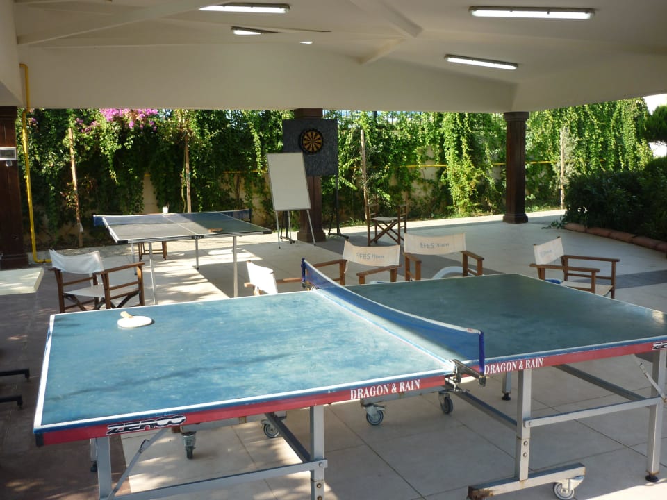 Tischtennis und Dart Kahya Resort Aqua & Spa