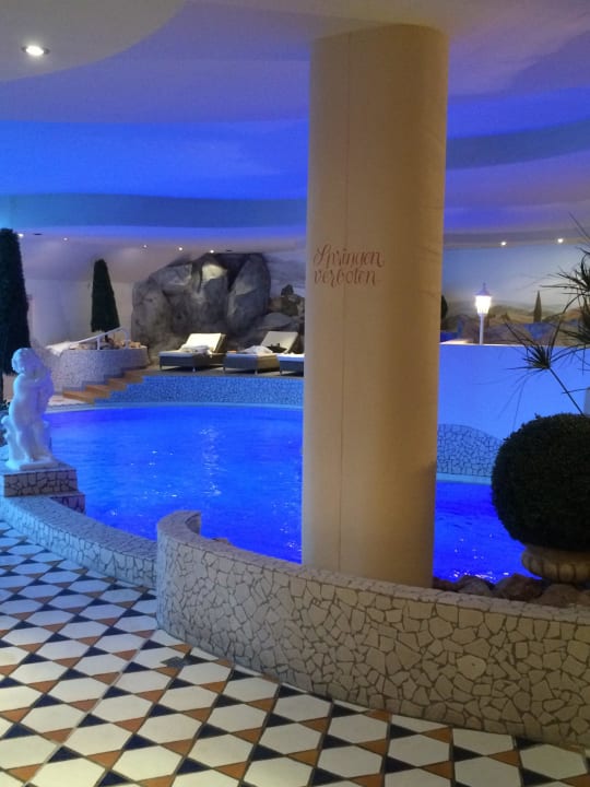 Piscine intérieure  Wellnesshotel Engel