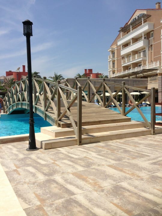 Kleine Brücke über den Pool  Trendy Aspendos Beach Hotel