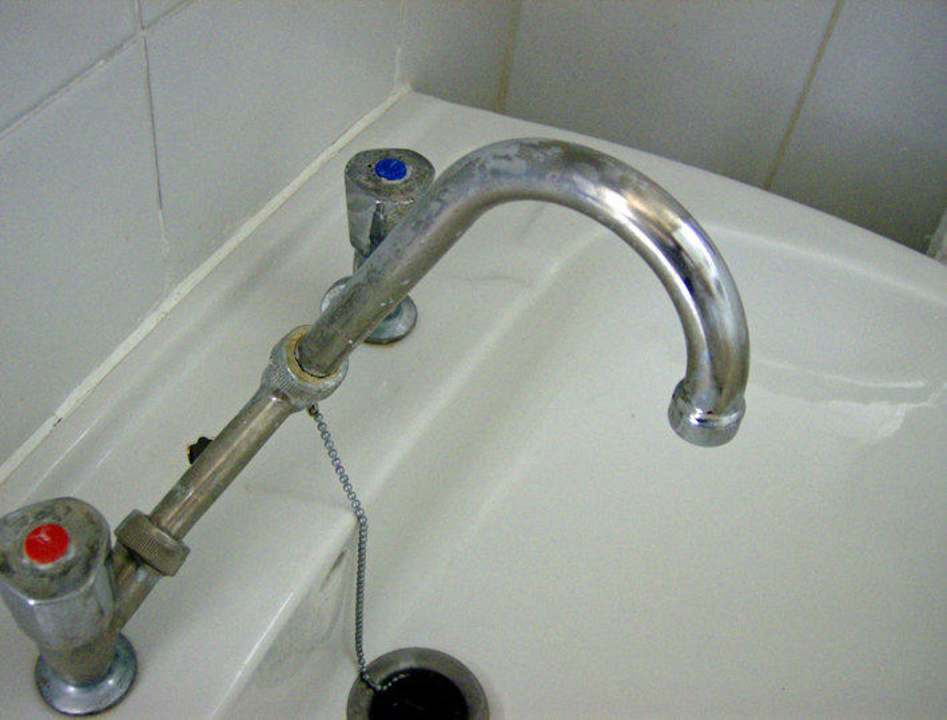 Verkalkte, lange nicht gereinigte Armatur The Grand Hotel Hurghada