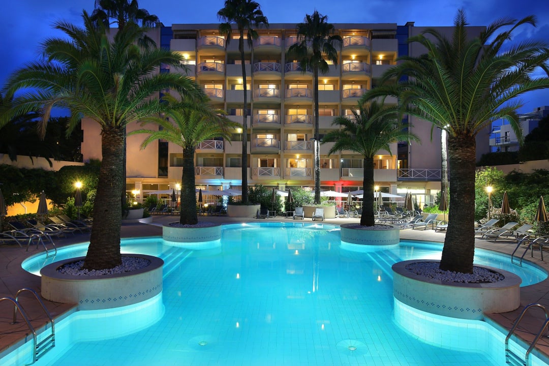 Exterior at night Hotel AC by Marriott Ambassadeur Antibes