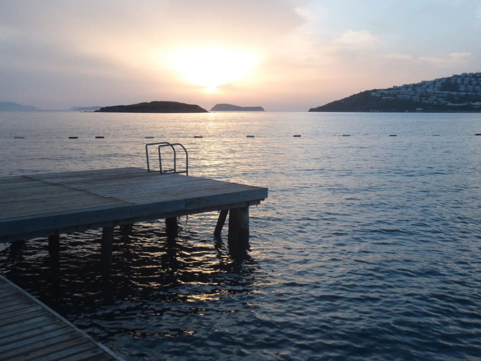 Sonnenuntergang Tiana Beach Resort