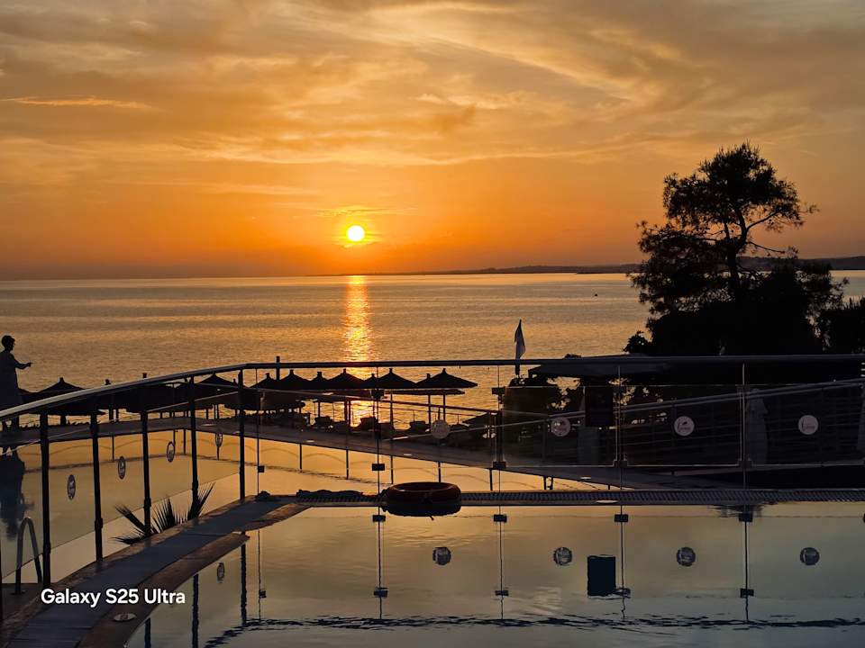 Pool Istion Club & Spa