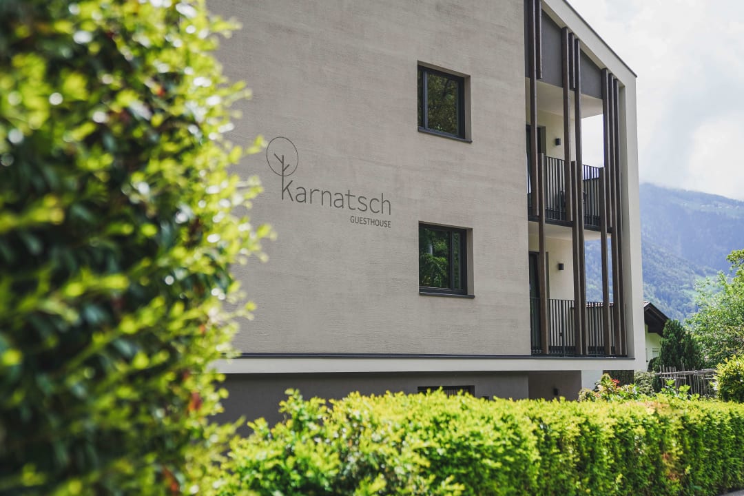 Außenansicht Guesthouse Karnatsch