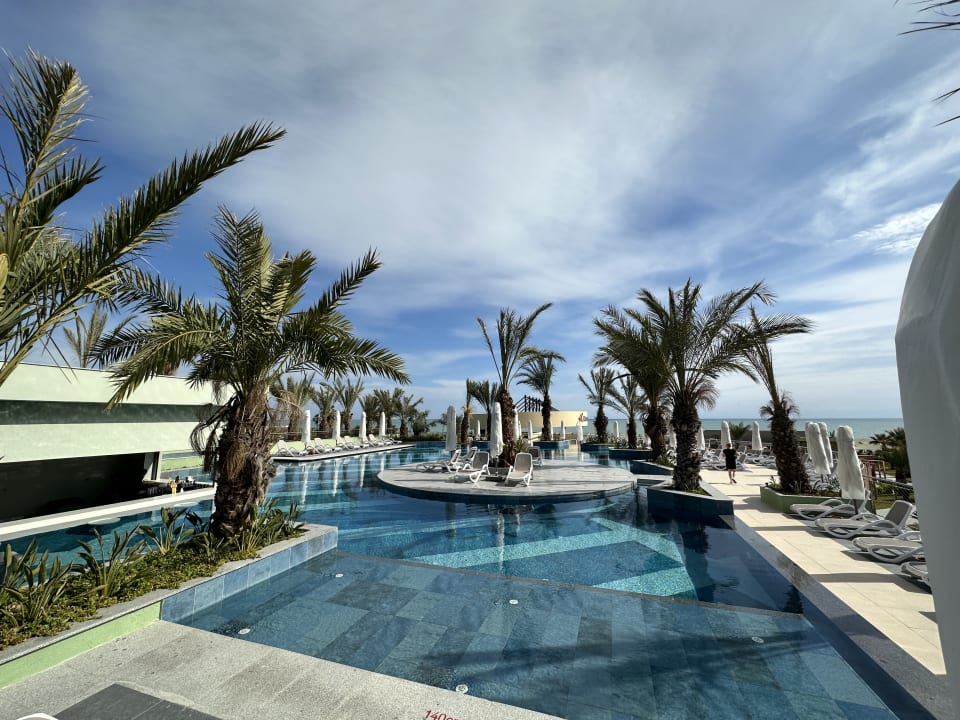 Pool Kirman Belazur Resort & Spa