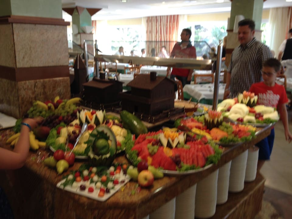 Teil des Nachspeisenbuffets Insotel Tarida Beach Resort & Spa