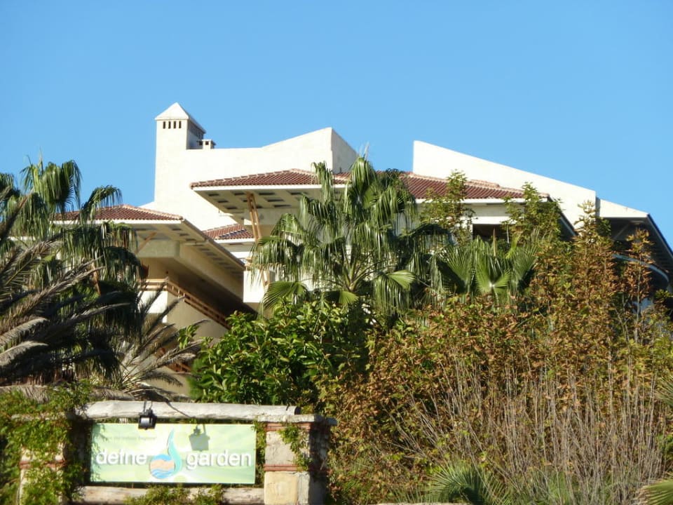 Blick vom Strand zum Hotel Hotel Defne Garden