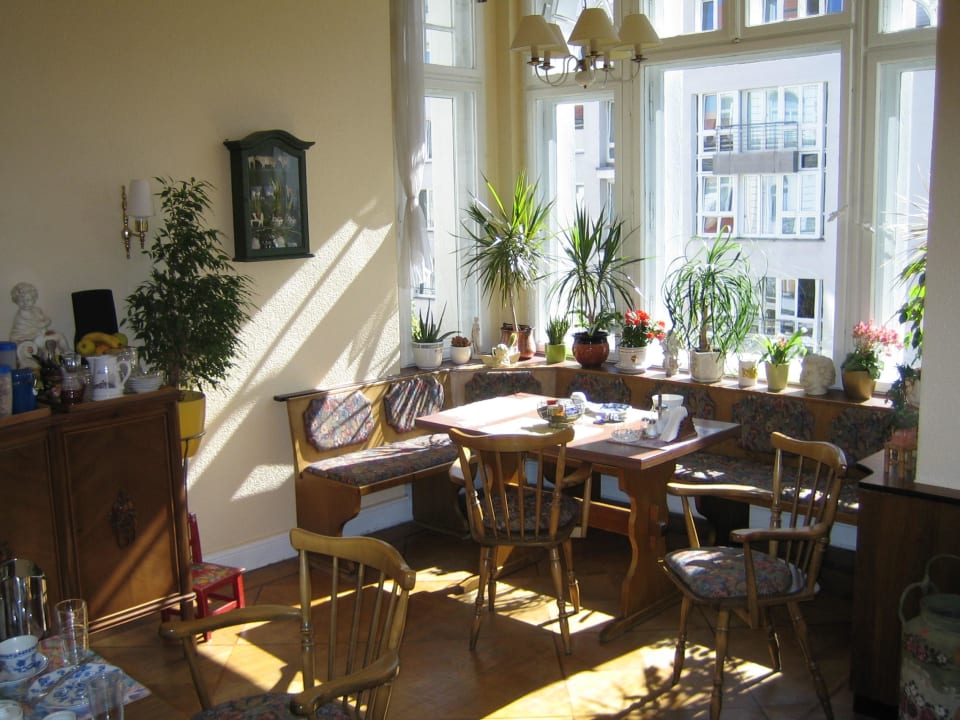 Der Früstücksraum Hotel Pension Columbus
