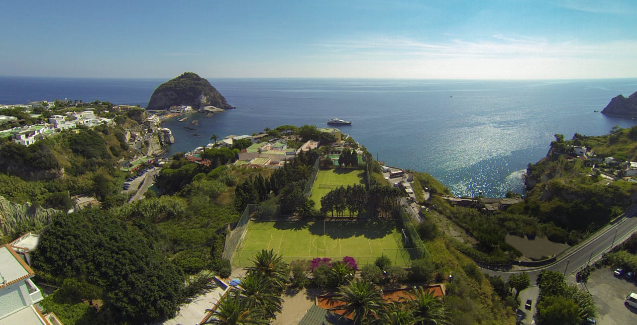 Tennis, Boccia und 5er- Fusballplatz mit Meerblick Borgo Romantica - Resort & Spa