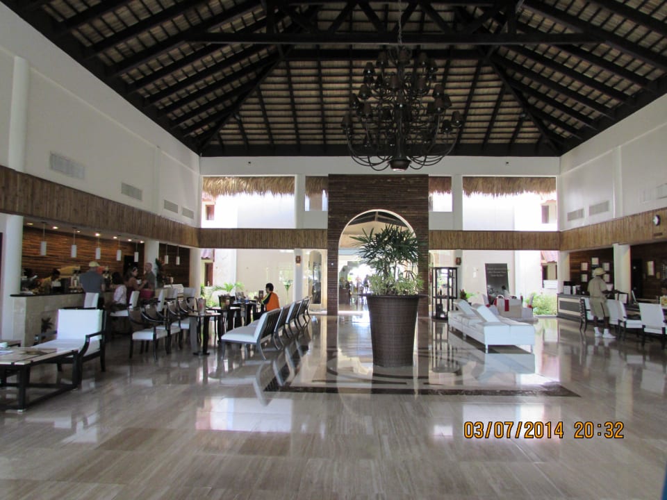 Front lobby TRS Turquesa Hotel - Adults only