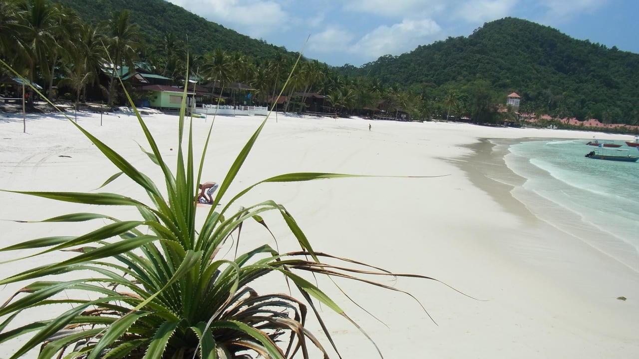 Strand Hotel Coral Redang Resort