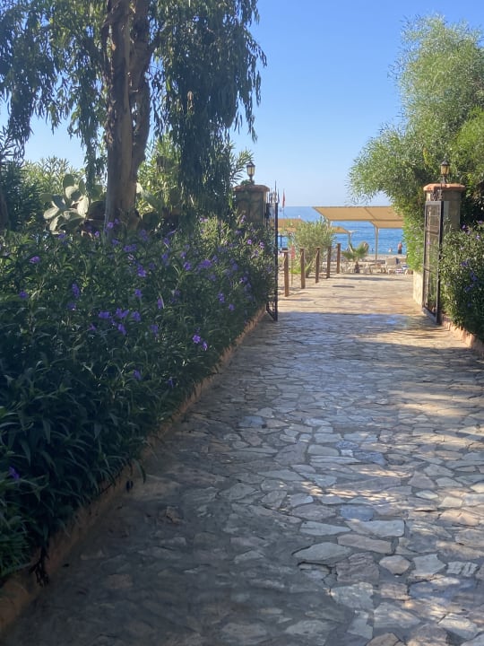 Strand Club Turtas Beach Hotel